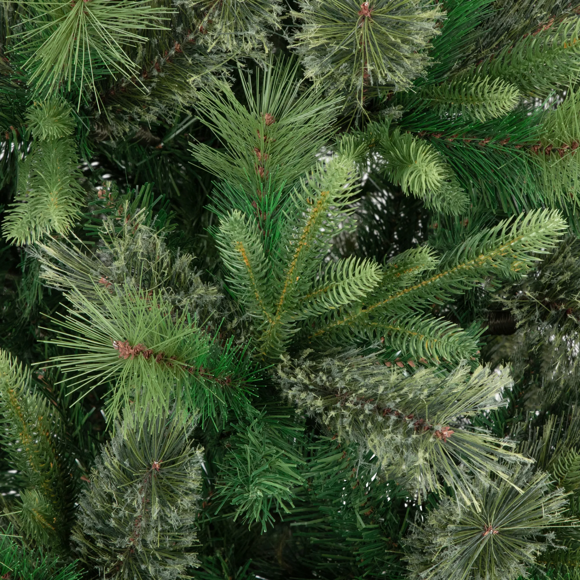 Northlight Unlit-4.5' Kingston Cashmere Pine Artificial Christmas Tree, Unlit