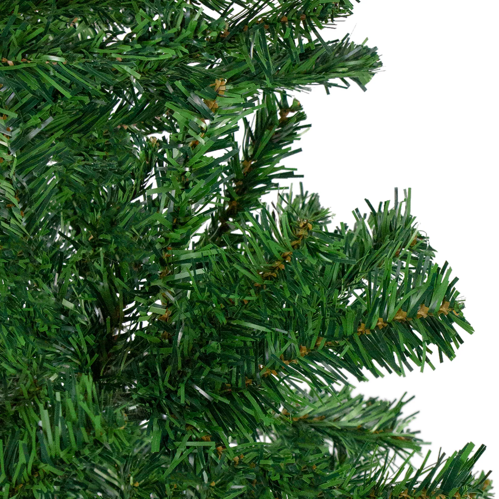 Northlight Unlit-6' Medium Mixed Green Pine Artificial Christmas Tree - Unlit