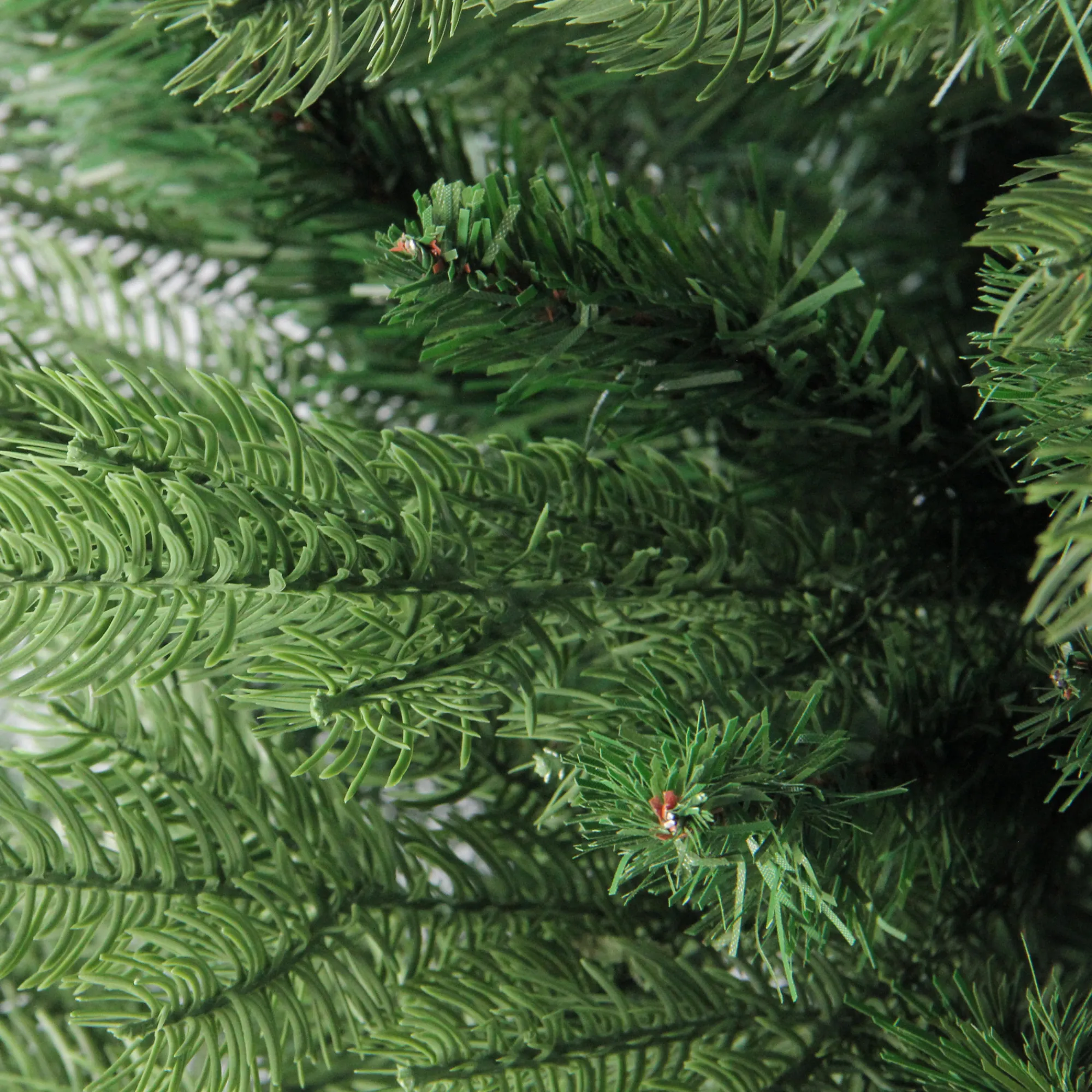 Northlight Unlit-4' Mixed Eden Pine Artificial Christmas Tree - Unlit
