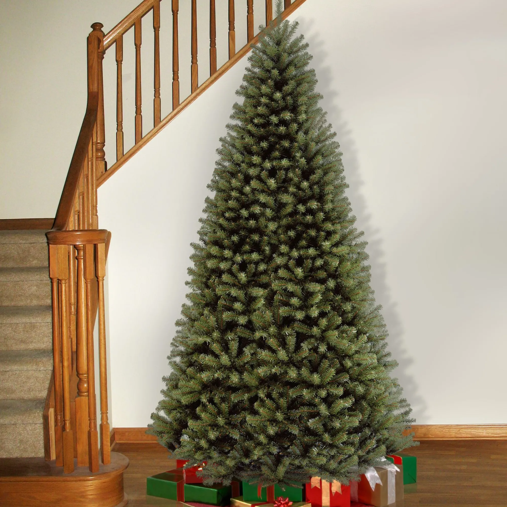 Christmas Central Unlit-9' North Valley Spruce Artificial Christmas Tree - Unlit