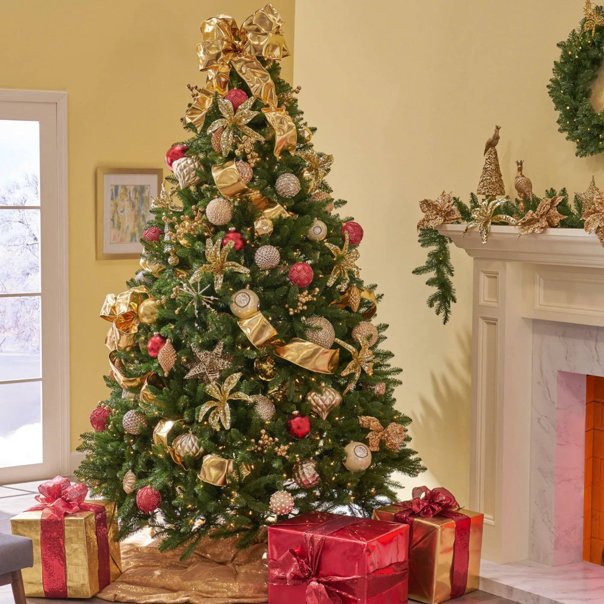 Contemporary Home Living Pre-Lit-7.5' Pre-Lit Full Norway Spruce Artificial Christmas Tree - Clear Lights
