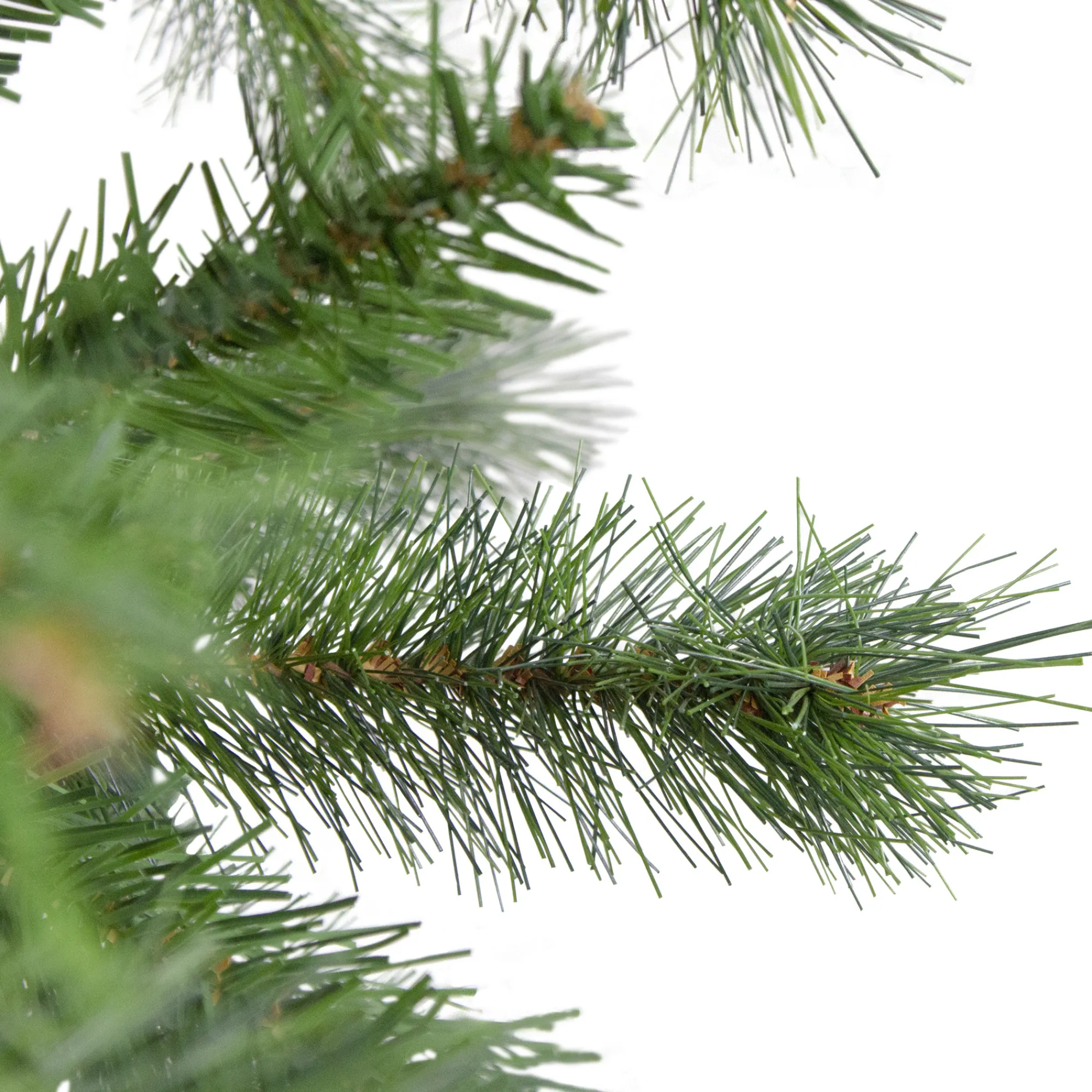 Northlight Unlit-4.5' X 35" Medium Mixed Pine Artificial Christmas Tree - Unlit
