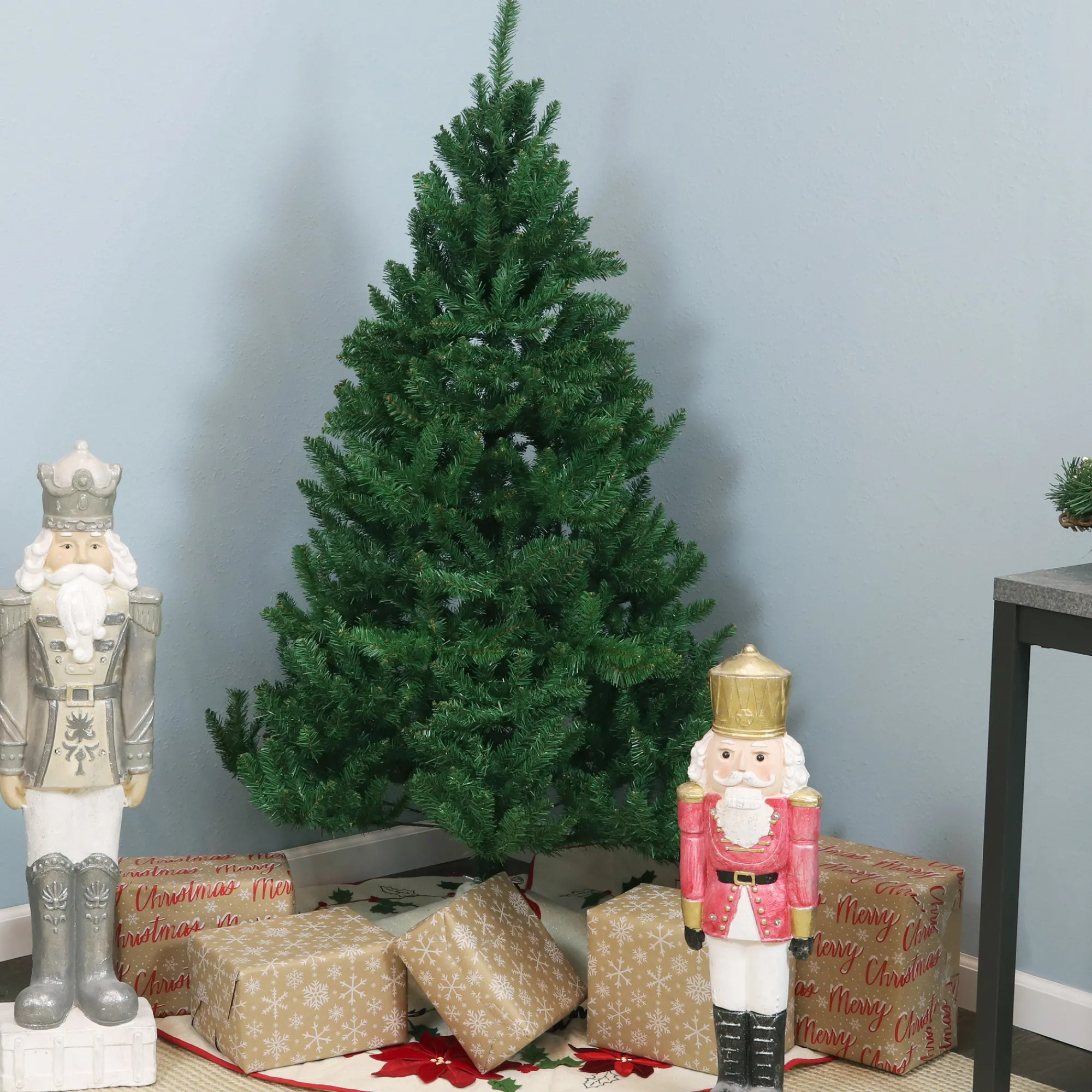 Sunnydaze Decor Unlit-Sunnydaze Indoor Unlit Faux Tannenbaum Slim Holiday Evergreen Christmas Tree With Hinged Branches - 5' - Green